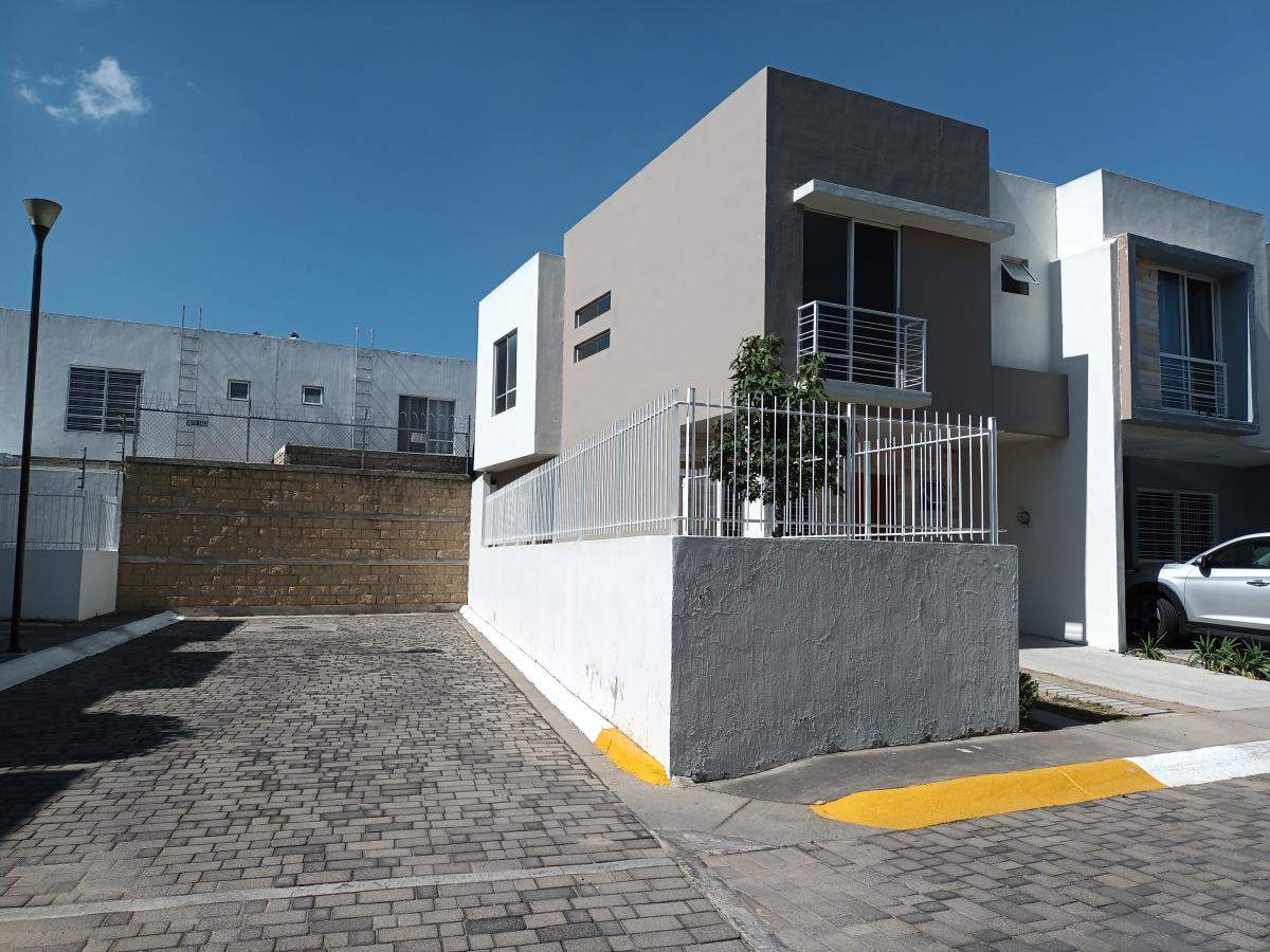 Casa en Renta 2hab Parques del Bosque Tlaquepaque Jalisco 6