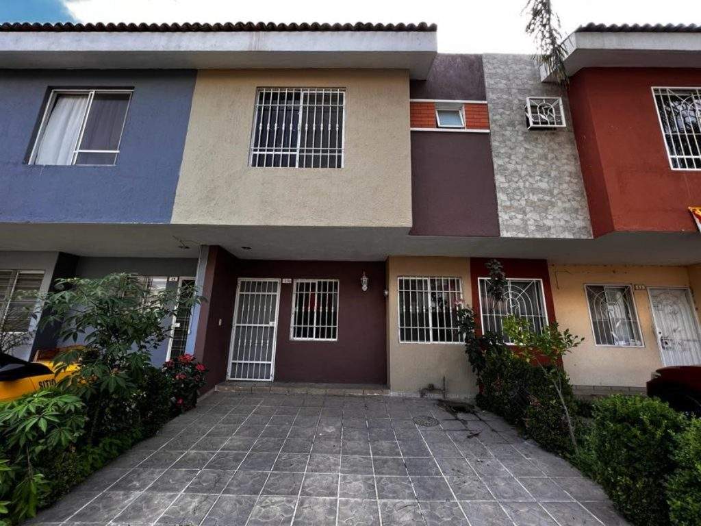 Casa en Renta 3 hab Parques de Tesistan Zapopan Jalisco