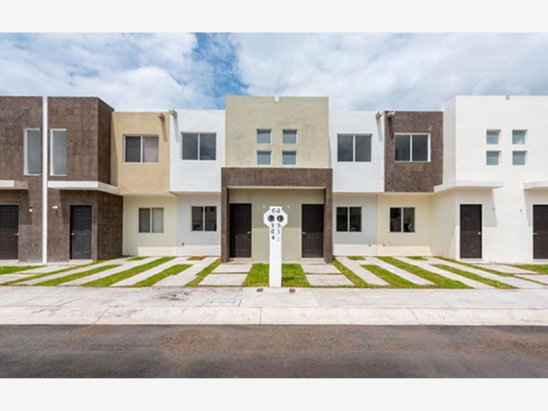 Casa en Renta con Alberca 3hab Ciudad del Sol Ciudad del Sol Queretaro
