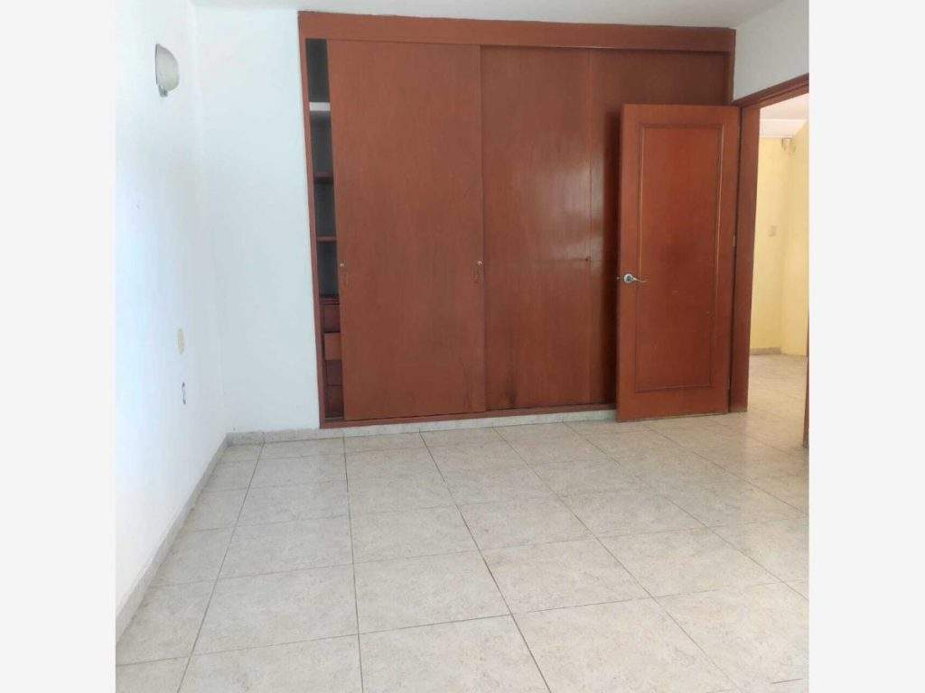 Casa en Renta 3hab Col flores magon Veracruz 5