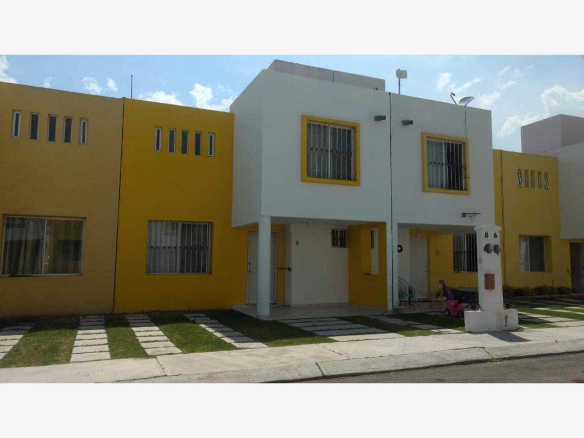 Casa en Renta 3hab Vivero de Fresnos San Juan del Rio Queretaro