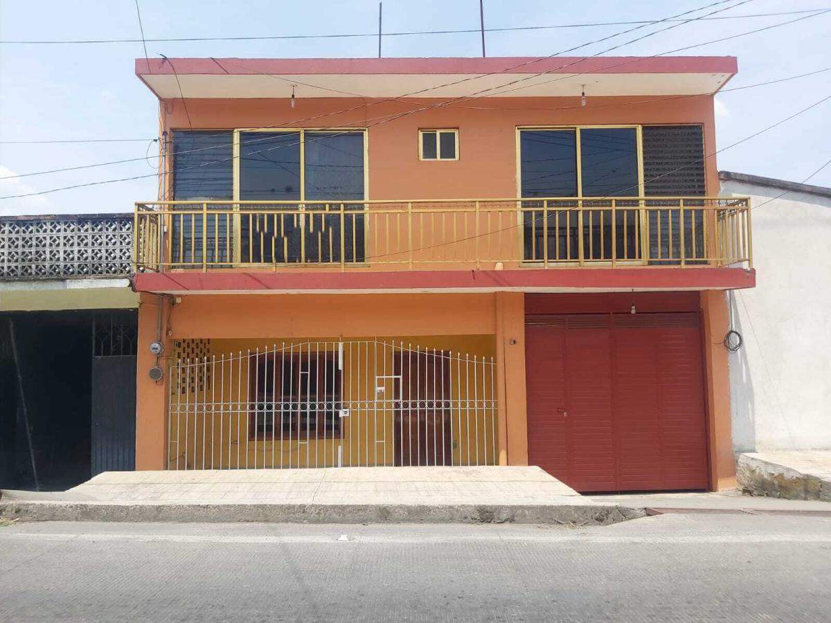 Casa en Venta 2 hab El Grande Coatepec Veracruz