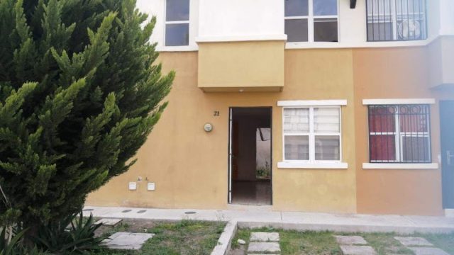 Casa en Venta 2hab Fracc Real Solares El Marques Queretaro