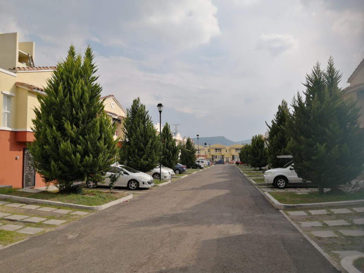 Casa en Venta 2hab Fracc Real Solares El Marques Queretaro q