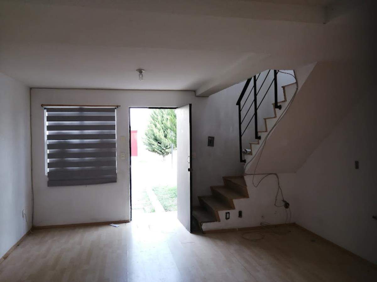 Casa en Venta 2hab Fracc Real Solares El Marques Queretaro w