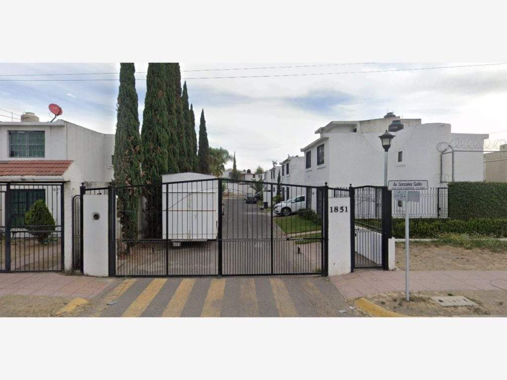 Casa en Venta 2hab Los Olivos de Tlaquepaque Jalisco 2