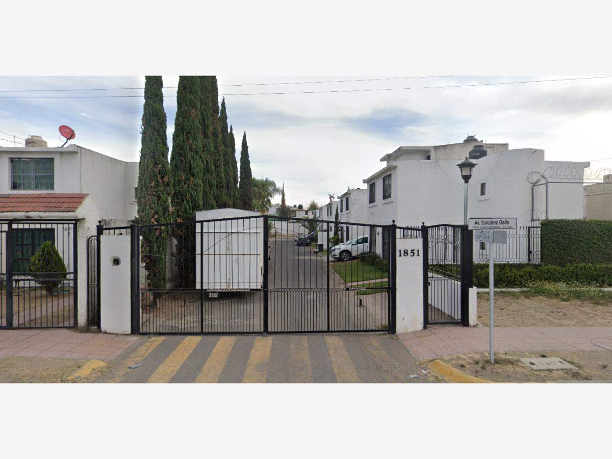 Casa en Venta 2hab Los Olivos de Tlaquepaque Jalisco 2