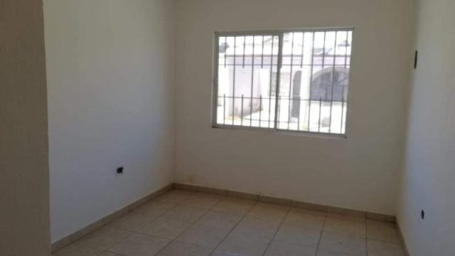 Casa en Venta 3 hab fracc puerta de san ignacio Durango 3