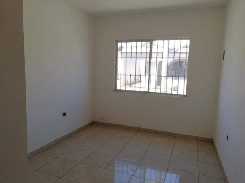 Casa en Venta 3 hab fracc puerta de san ignacio Durango 3