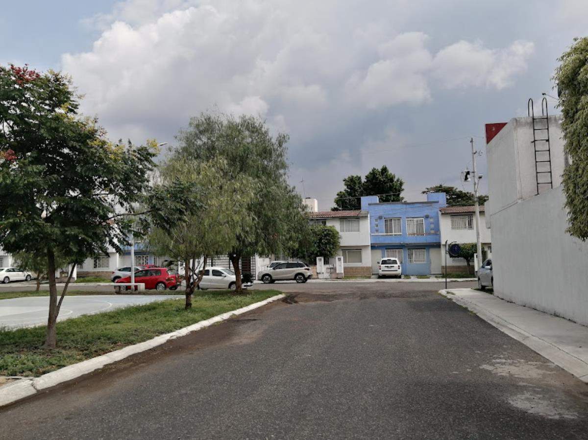 Casa en Venta 3hab Fracc Santuario del Cerrito Queretaro q