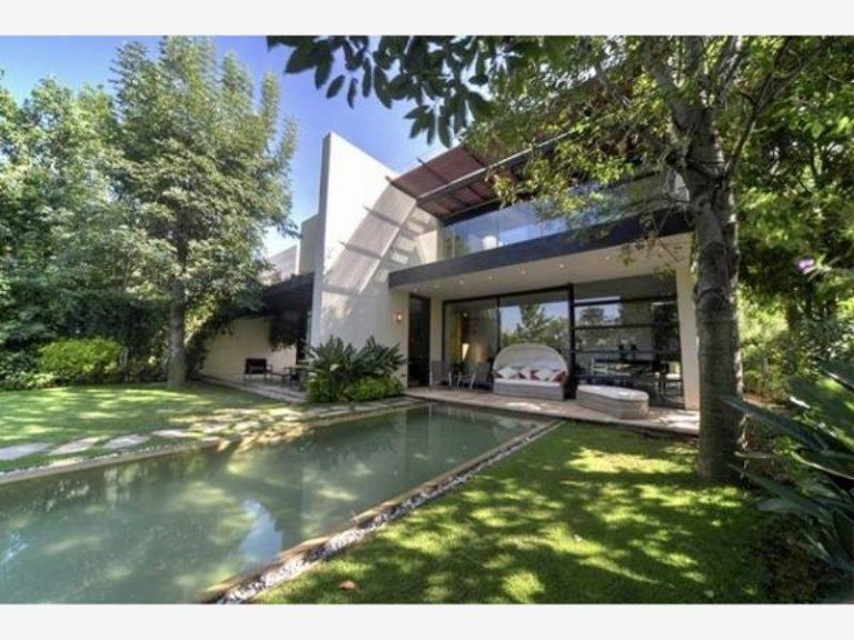 Casa en Venta 4hab Bosque de las Lomas Miguel Hidalgo CDMX
