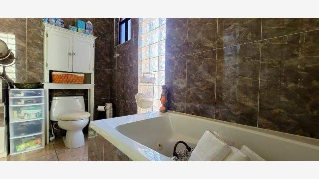 Casa en Venta 4hab Fracc Marena Cove Playas de Rosarito b