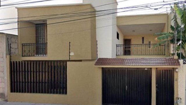 Casa en Venta 4hab Los Alcanfores Queretaro 2