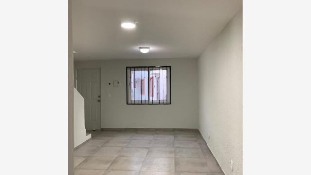 Bonita Casa en Renta 3 recamaras en Jardines del Country Guadalajara Jalisco Mexico 11