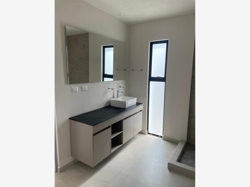 Casa en Renta Fracc Bosques Santa Anita Tlajomulco de Zuniga Jalisco 2