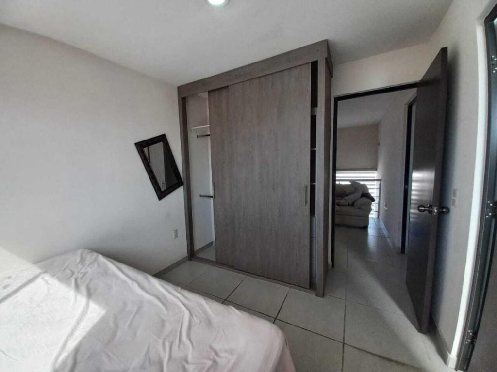 Casa en Renta economica 3hab residencial bonaterra Aguascalientes 2