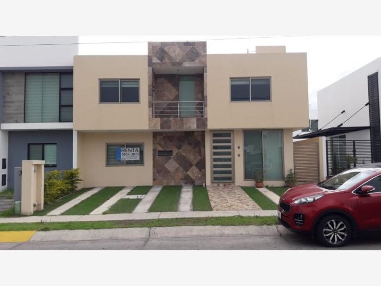 Casa en Renta en Casa Fuerte Tlajomulco de Zuñiga Jalisco