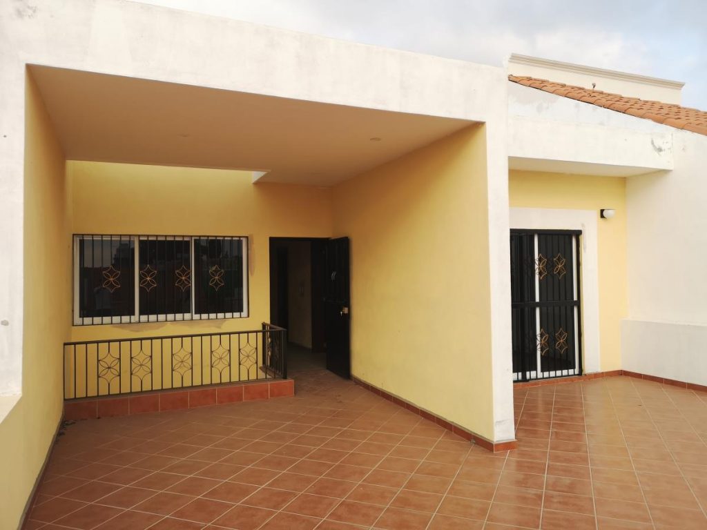 Casa en Renta en Las Lagunas Villas de Alvarez Colima Mexico 9