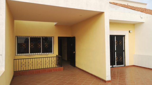 Casa en Renta en Las Lagunas Villas de Alvarez Colima Mexico 9