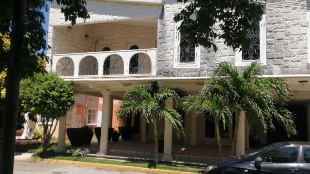 Casa en Renta en Privada San Joaquin Carmen Campeche 1