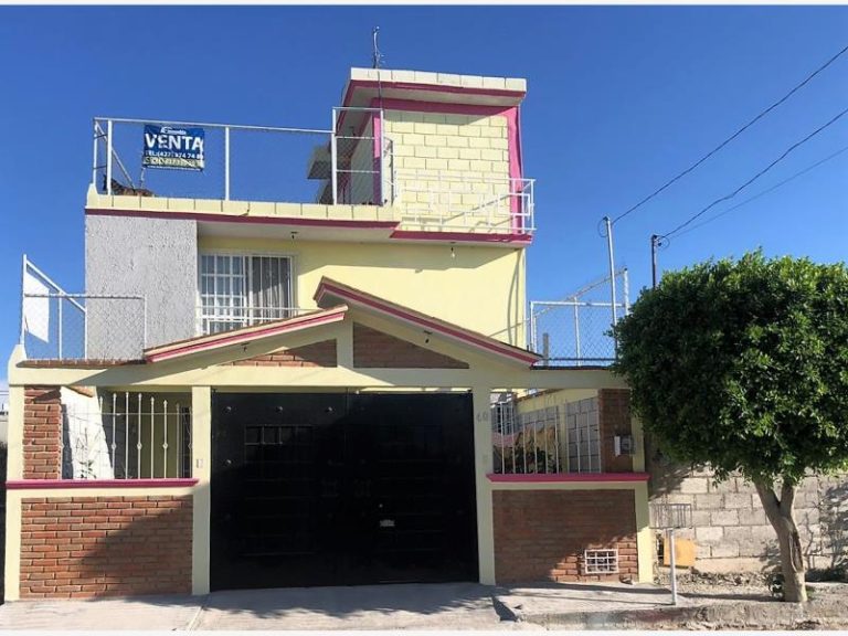Casa en Venta Heraclio Bernal San Juan del Rio Queretaro