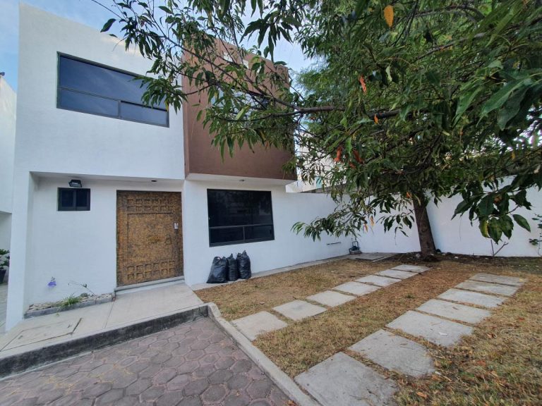 Casa en Venta Santa Cruz Buenavista Puebla Mexico