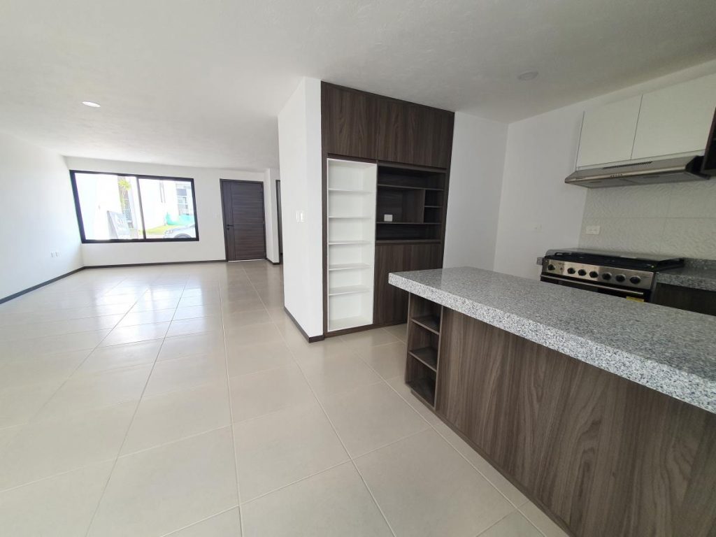 Casa en Venta en La Antigua Cementera cerca Hnos. Serdan y 15 Mayo Puebla Mexico 1