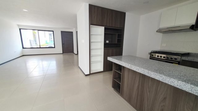 Casa en Venta en La Antigua Cementera cerca Hnos. Serdan y 15 Mayo Puebla Mexico 1