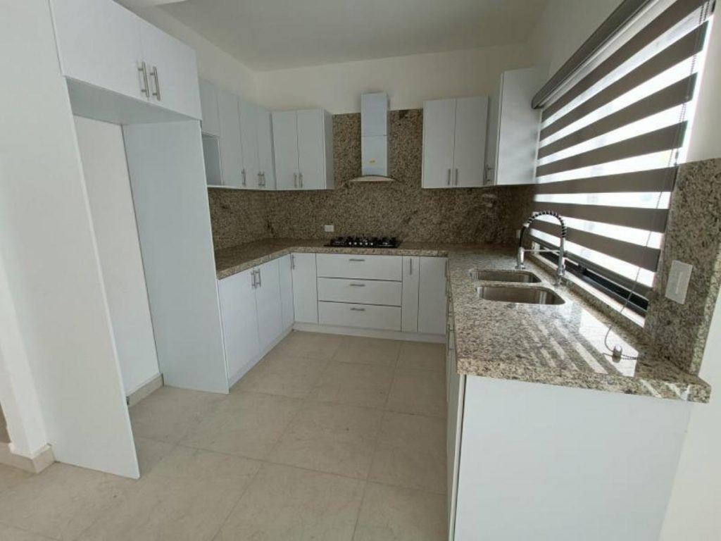 Casa en Venta en Los Olivos Gomez Palacio Durango 3