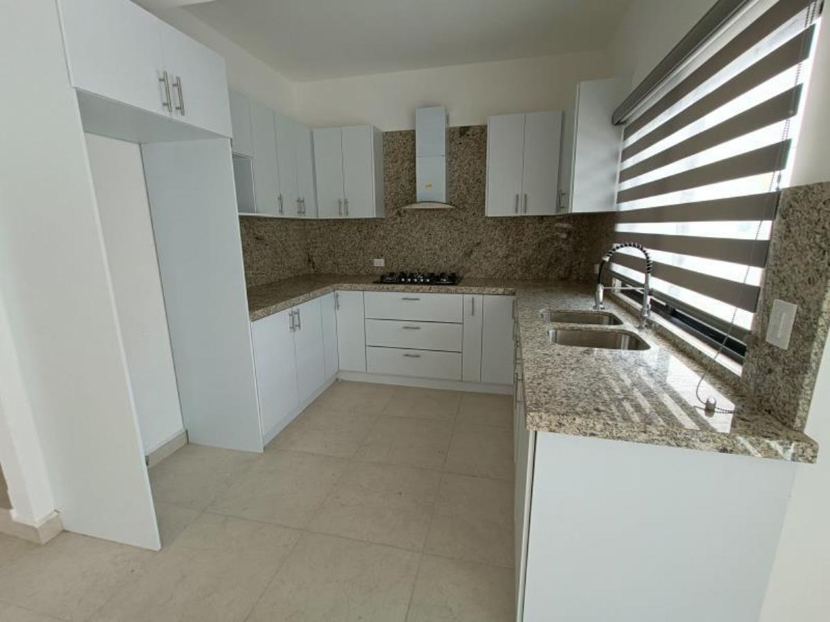 Casa en Venta en Los Olivos Gomez Palacio Durango 3