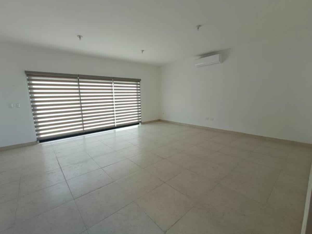 Casa en Venta en Los Olivos Gomez Palacio Durango 5