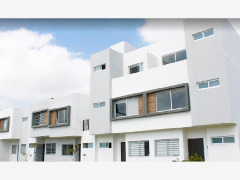 Casa en Venta en Residencial Altavista Zapopan Jalisco Mexico