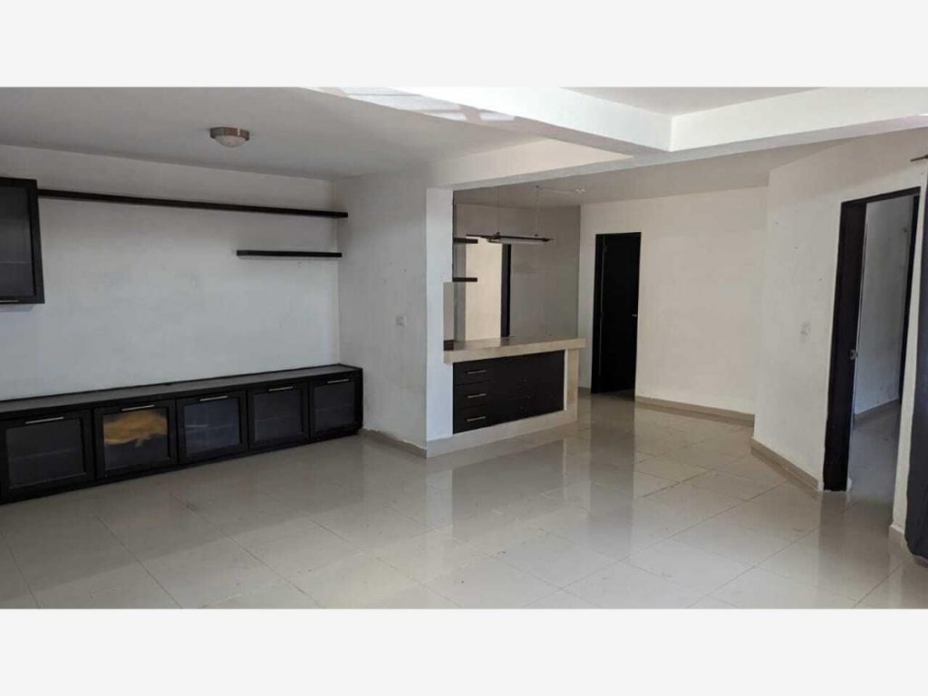 Departamento en Renta en Jardines Vista Hermosa Colima Mexico 8