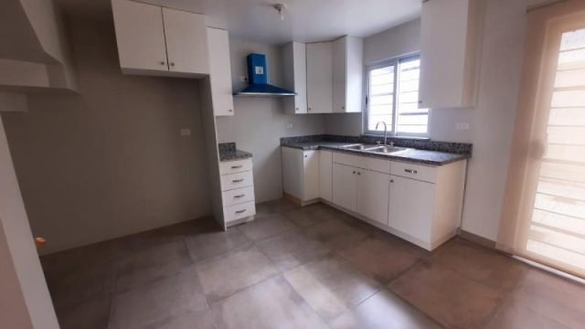 En Alquiler Casa en Renta Valparaiso Residencial Tijuana Baja California Mexico 3