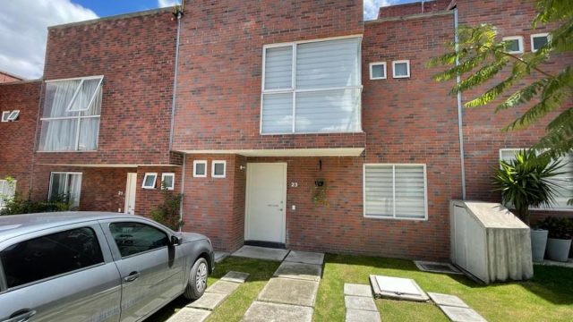 bonita Casa en Renta Hacienda del Parque 2a Seccion cerca del AIFA Santa Lucia Cuautitlan Izcalli Mexico