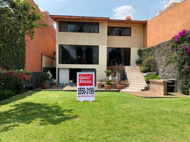 Amplia y Bonita Casa en Venta en Jardines del Pedregal Alvaro Obregon CDMX