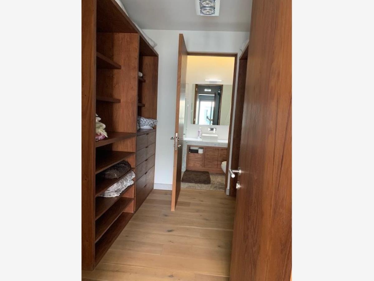 Casa Residencial en Venta en Los Alpes Alvaro Obregon CDMX 4