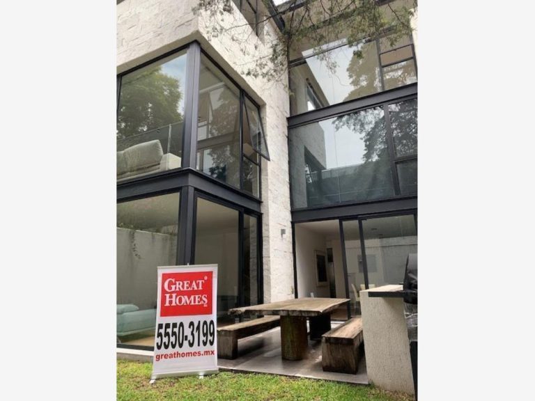 Casa Residencial en Venta en Los Alpes Alvaro Obregon CDMX