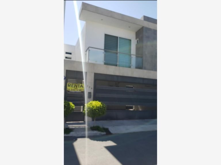 Casa en RENTA en Privadas de Anáhuac Sector Irlandes General Escobedo Nuevo Leon