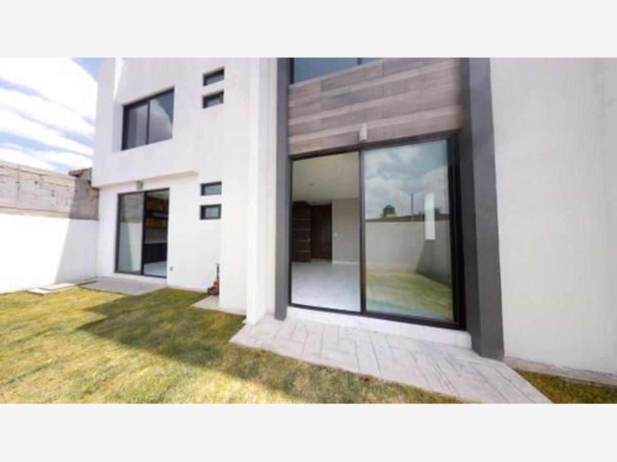 Casa en Venta en Agricola Francisco I. Madero Metepec EdoMex 2
