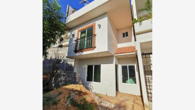 Casa en Venta en Av FARALLON Acapulco Guerrero 3