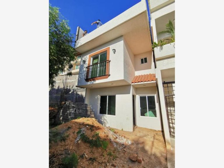 Casa en Venta en Av FARALLON Acapulco Guerrero