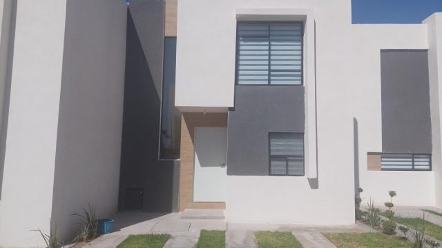 Casa en Venta en Cerradas Miravalle Gomez Palacio Durango 1