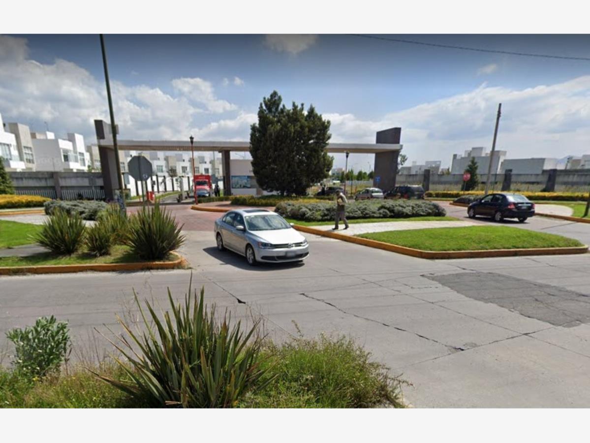 Casa en Venta en Fraccionamiento Foresta Dream Lagoons Metepec EdoMex 8
