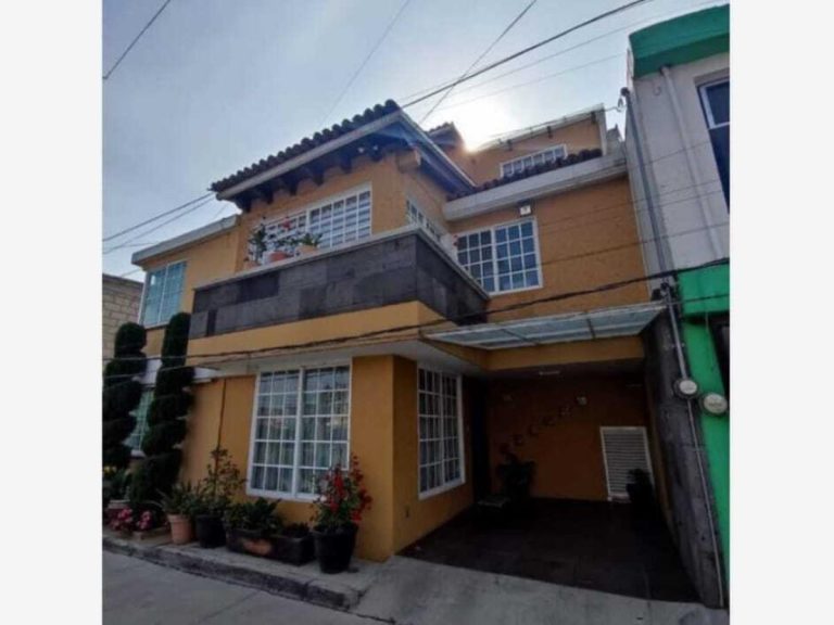 Casa en Venta en San Buenaventura Toluca EdoMex