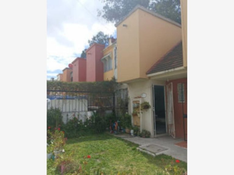 Casa en Venta en Santiago Teyahualco Tultepec Mexico