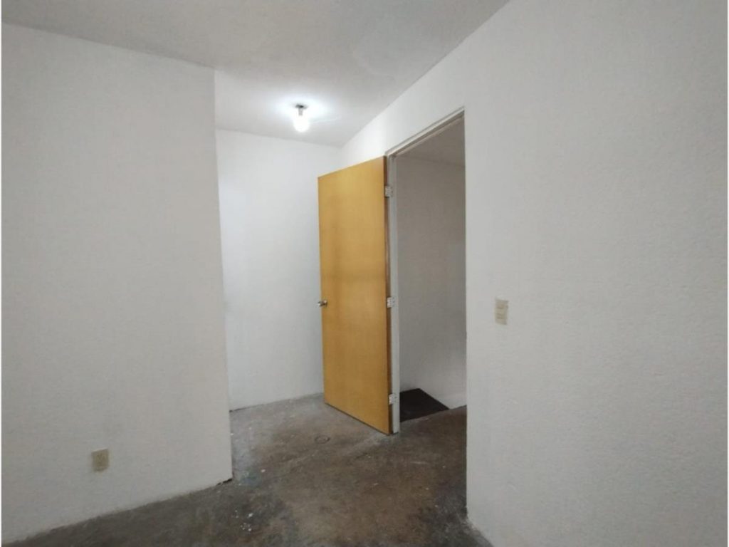 Casa en Venta en Santiago Teyahualco Tultepec Mexico 3