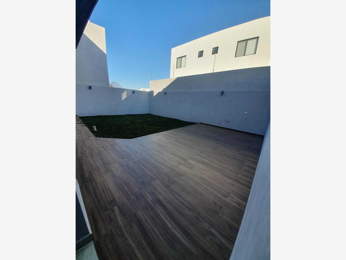 Casa en Venta en VALLE CRISTAL Monterrey Nuevo Leon 2