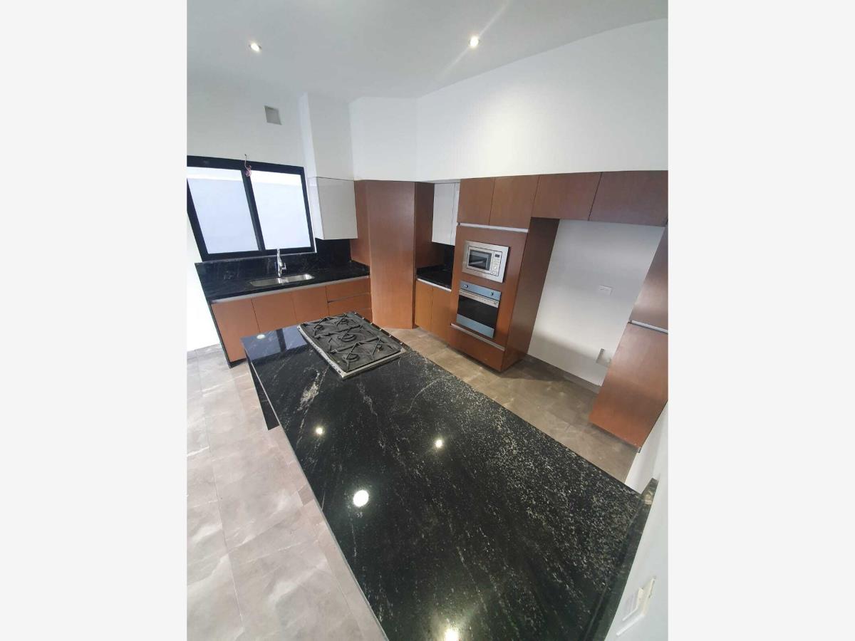 Casa en Venta en VALLE CRISTAL Monterrey Nuevo Leon 3