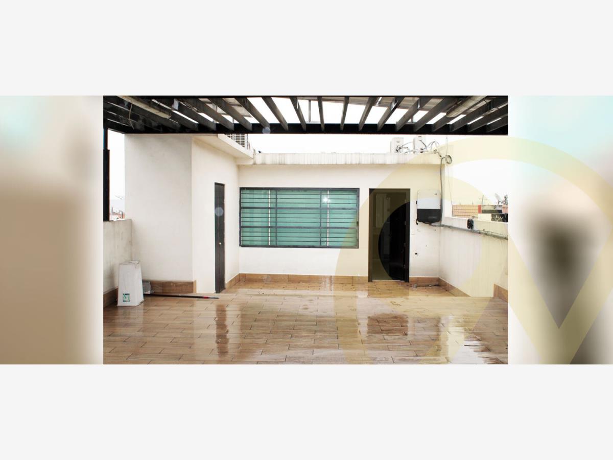 Casa u Oficina en Renta ubicada en Real Cumbres Monterrey Nuevo Leon 2